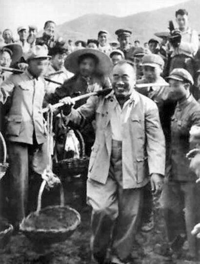 下半旗致哀来源于什么人物:历史上有哪些廉洁的官员？