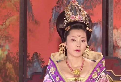 李隆基的皇后:唐玄宗李隆基先后深宠武惠妃和杨贵妃，为什么没有立她们为皇后？