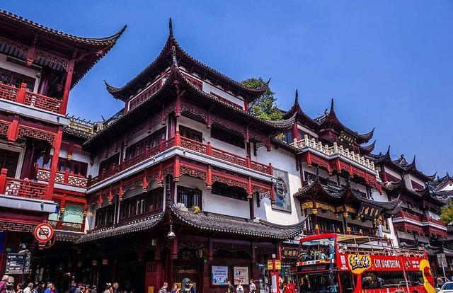 上海最值得去的地方，本打算带家人去上海玩，现在去不了，有哪些地方可推荐先了解下