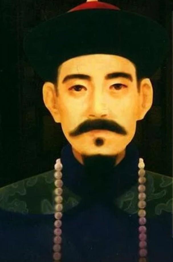 纪晓岚的老婆是谁:刘墉与纪晓岚是同一时期的人吗，哪个厉害些？