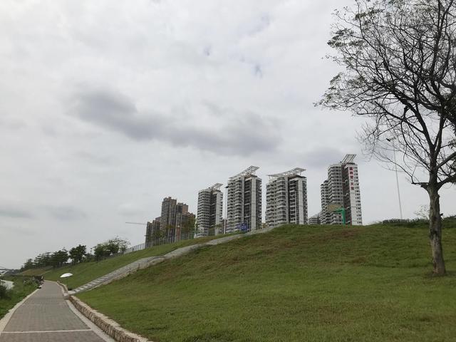 吴建豪结婚照:吴建豪与妻子结束五年婚姻，你还相信娱乐圈中哪对夫妻的爱情？