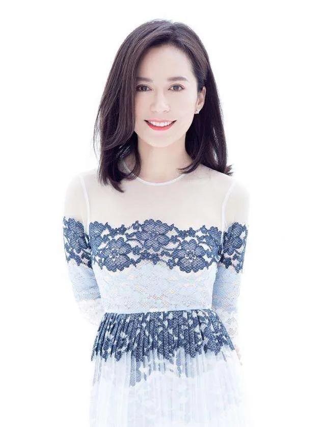 头条问答 - 俞飞鸿常留的齐肩发是什么发型?(11个回答)