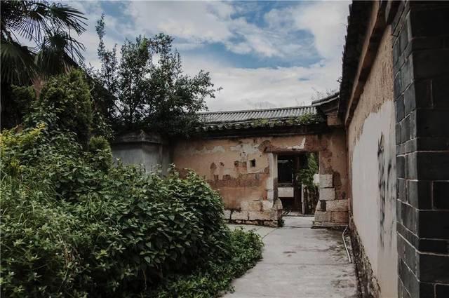 重庆赵红霞真实照片:农村建设真的越来越好，道路整洁，环境清新，大家能来晒晒图吗？