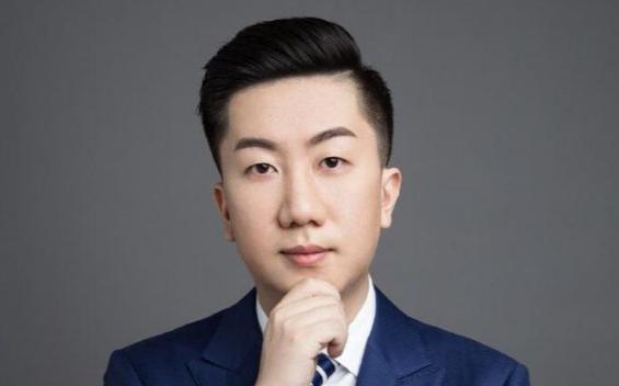 虎牙CSGO一哥QUQU宝刀未老,高端局天秀1V4,弹幕齐刷：全体起立,他实力究竟如何？