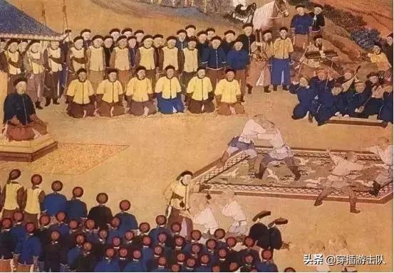 正黄旗人:北京老太太自称正黄旗，历史上的正黄旗是怎样的？