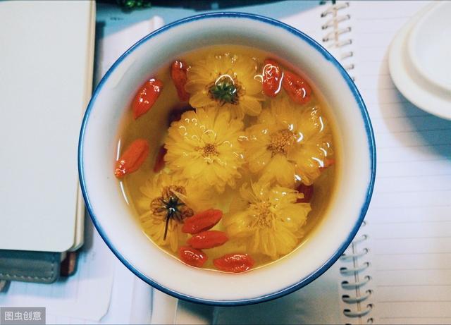 尿酸过高是尿毒症前兆吗:体内尿酸超标时，身体是如何通过外在表现告诉我们的？