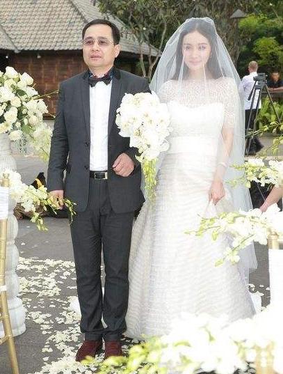 高云翔董璇结婚:与高云翔离婚后董璇现状如何？