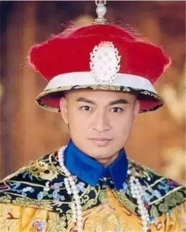 多尔衮执掌朝政时，索尼、鳌拜等大臣在干什么？插图82