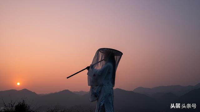 易虎臣叶雪:古龙小说的主角中，除了李寻欢，还有谁能够超过古龙本人？