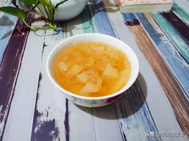 雪梨老公张衍家是干嘛的:熬梨汤的正确方法是怎样的