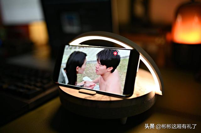 小彬彬前妻:家居展会上看到【EZVALO几光】，求问是个什么牌子？