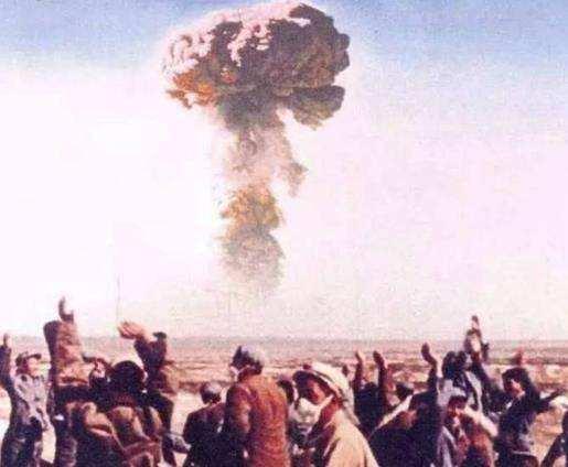 越南战争美国伤亡36万也没使用核武器，真是出于人道主义考虑吗？插图87