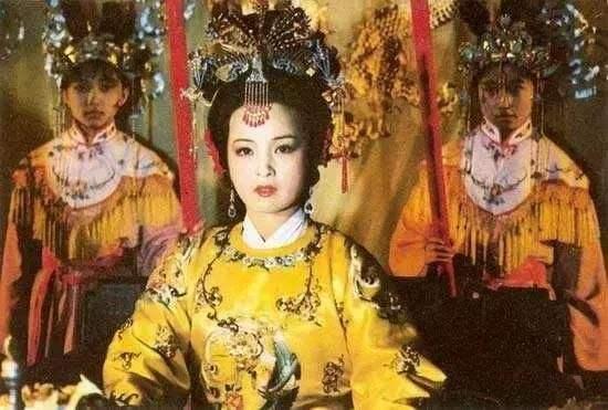 万玮乔:“千红一窟，万艳同杯”是什么意思？造成这结局的原因是什么？
