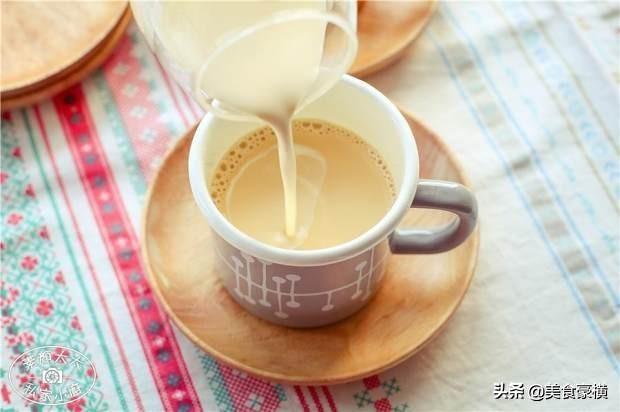 制作奶茶的方法和配方，奶茶的调配制作原理是什么奶糖和茶是如何搭配的