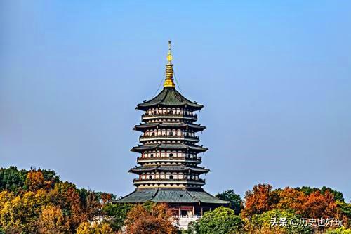 雷锋塔地宫:真实的雷峰塔下面都埋了什么，真的有白蛇吗