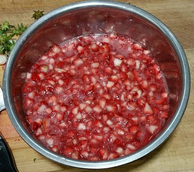 如何自制草莓酱(如何自制草莓酱窍门)
