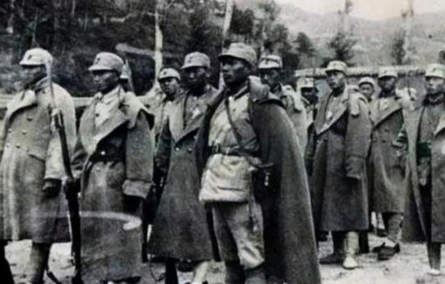 抗日战争时期，我军是否缴获了大量日军的大衣？对此你如何评价？插图52