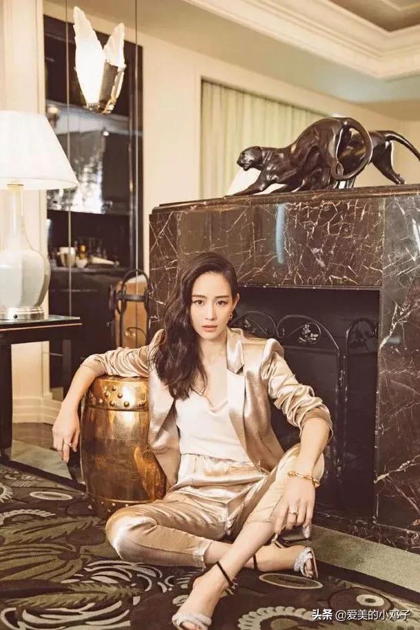 陈燃透视短裙:为什么有些人认为女孩子穿皮裤皮裙这么迷人