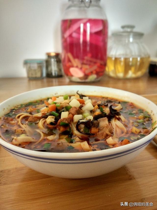 清汤面怎么做清爽美味，冬天在家都能做出哪些美味的汤面