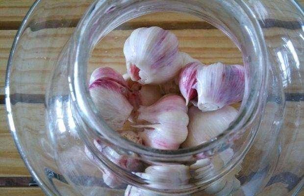 咸口糖蒜怎么腌制,白醋白糖如何腌制糖醋蒜？