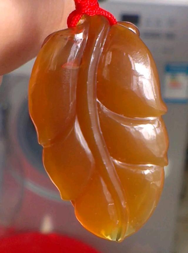 42种矿石标本图片,请教高人这是什么石头？有没有收藏价值？