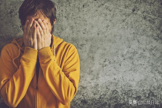 我作为女儿洗澡被爸爸撞见爸爸还觉得无所谓我要怎么缓解崩溃情绪