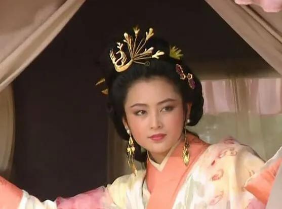 历史上谁最像穿越者:诸葛亮是穿越者吗？谁最有可能穿越回三国，成为蜀汉名相诸葛亮？