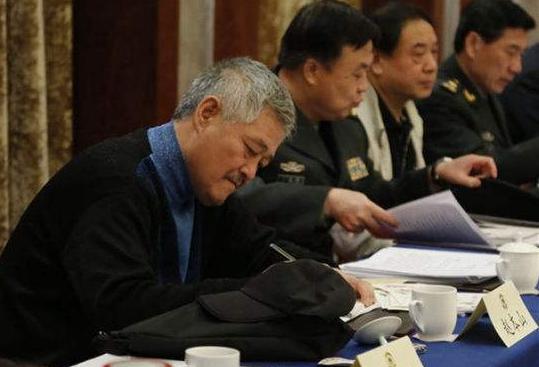 赵本山有几个女儿:赵本山女儿球球为什么说买不起一万块钱的衣服就是穷人？