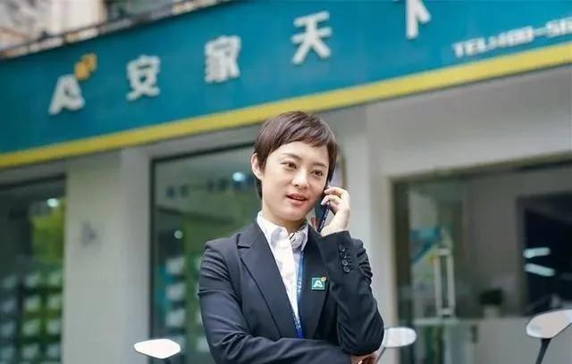 张乘乘生孩子:（安家）张乘乘出轨怀孕纠缠徐姑姑，他态度不明确，到底怎么想的