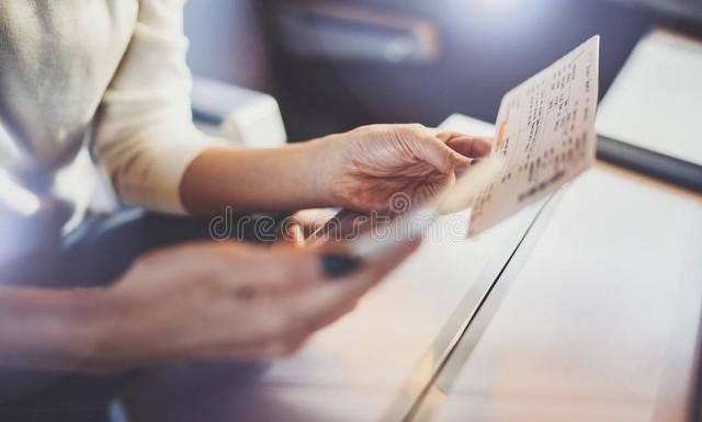 微信红包接龙群大全:出差旅行时你在火车上碰到过哪些“奇葩”