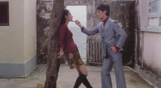 释小龙开豪车:“一夜爆红”同时也是“一夜无人问津”的演员或明星有哪些