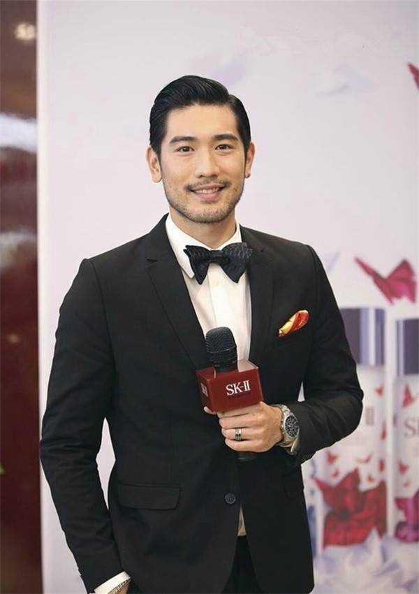 陈庭妮男友李夏然:2019年的娱乐事件让你印象最深刻的是哪一件？