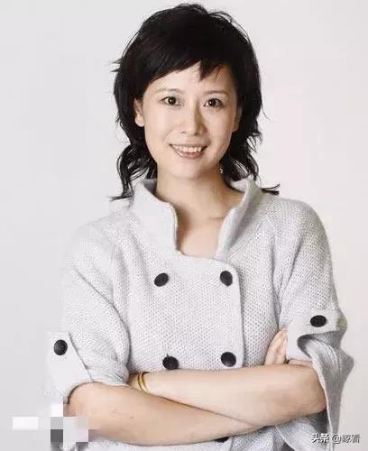 梁静老公:“国民媳妇”当众“卖惨”，中年女演员到底值不值得同情？
