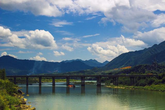除了西湖景区,浙江最值得游玩的三个地方是哪里？