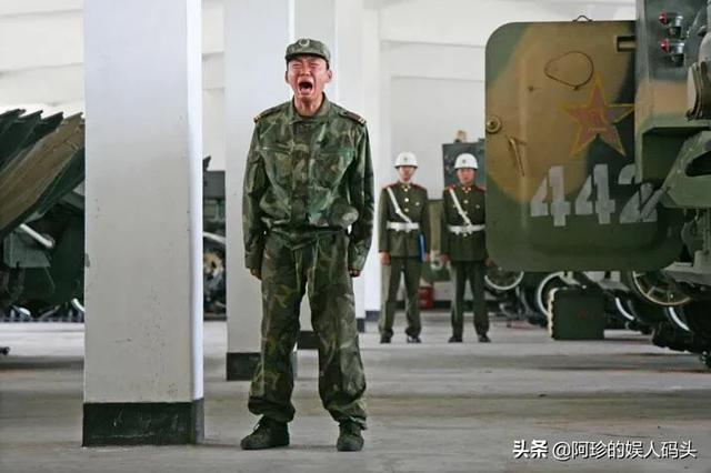韦慧晓:许三多，如果没当兵，进入社会混的下去吗