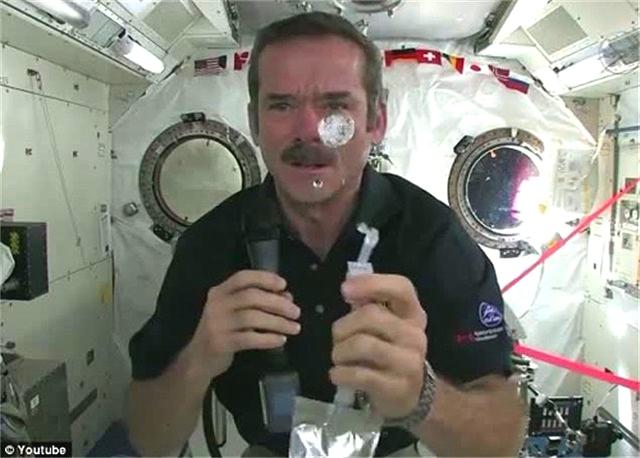 在空间站开展了哪些太空实验，航天员在太空如何处理个人卫生