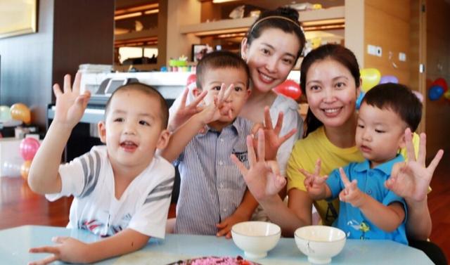 李冰冰档案:46岁的李冰冰为什么还不结婚生子却把妹妹李雪的儿女视如己出