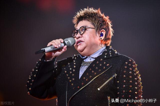 香港歌手:港台“实力歌手”的唱功与大陆“国家队”的歌手相比，谁更厉害？