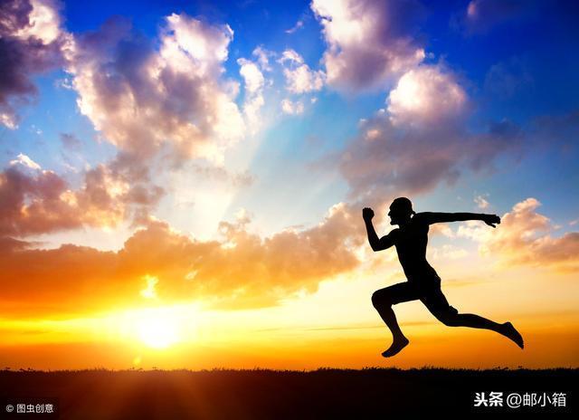 头条问答 - 有人说"一个不停向前奔跑的人,没有过去,只有当下",你觉得