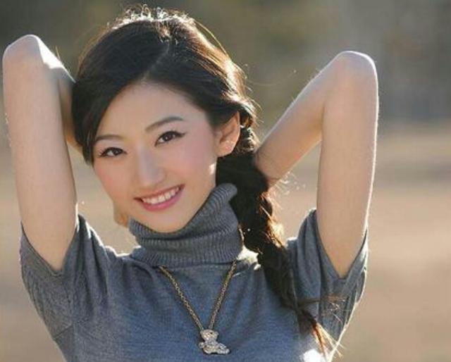媚珠:请问女人最吸引男人的是什么？