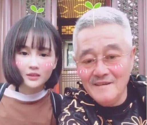 赵本山有几个女儿:赵本山女儿球球为什么说买不起一万块钱的衣服就是穷人？