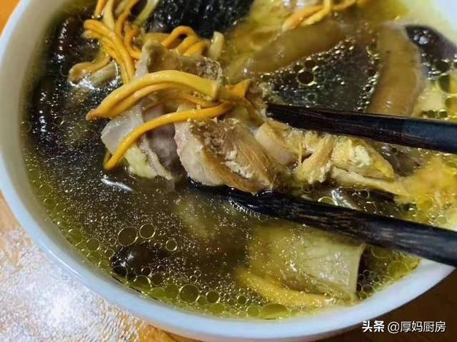 中国有什么顶级食材，国外有哪些顶级的食材能和祖国的海参、鲍鱼、燕窝、熊掌相媲美？