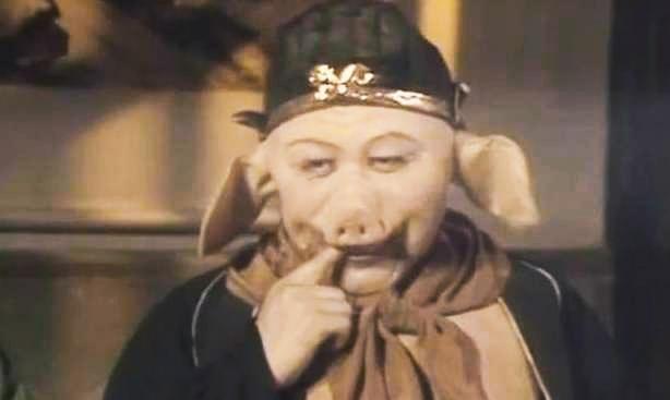 大学贪睡母女猫卖萌是怎么回事啊:西游记里的八戒贪财好色，为何却被人喜欢？