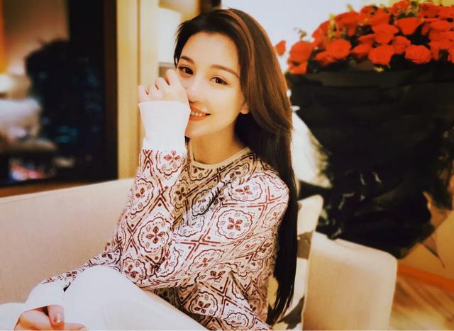 刘翔吴莎穿情侣装:刘翔与葛天离婚和吴莎再婚后，现状如何？