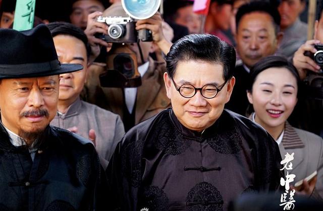 陈宝国主演电视剧:为什么说东方卫视一哥曹可凡客串陈宝国主演电视剧上瘾？