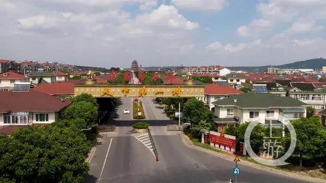 江阴华士镇的著名企业:江阴华士镇与江阴新桥镇比较哪个强？