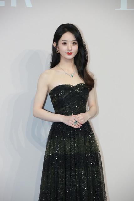冯绍峰在追赵丽颖吗:你认为赵丽颖是否爱冯绍峰如果不爱，可以从哪些细节中看出来