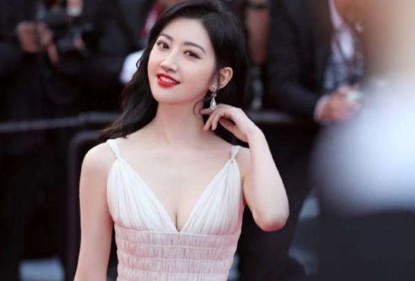张继科女友:为什么说景甜张继科分手女方比男方更释然？