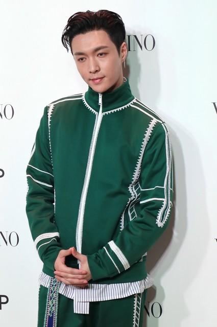 管虎个人资料:吴亦凡事件后续发展，鹿晗黄子韬被叫去做笔录，为何跳过张艺兴