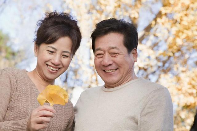 马上就四十五岁了,有人说四十五到五十五是人生最不幸福的十年,对吗？